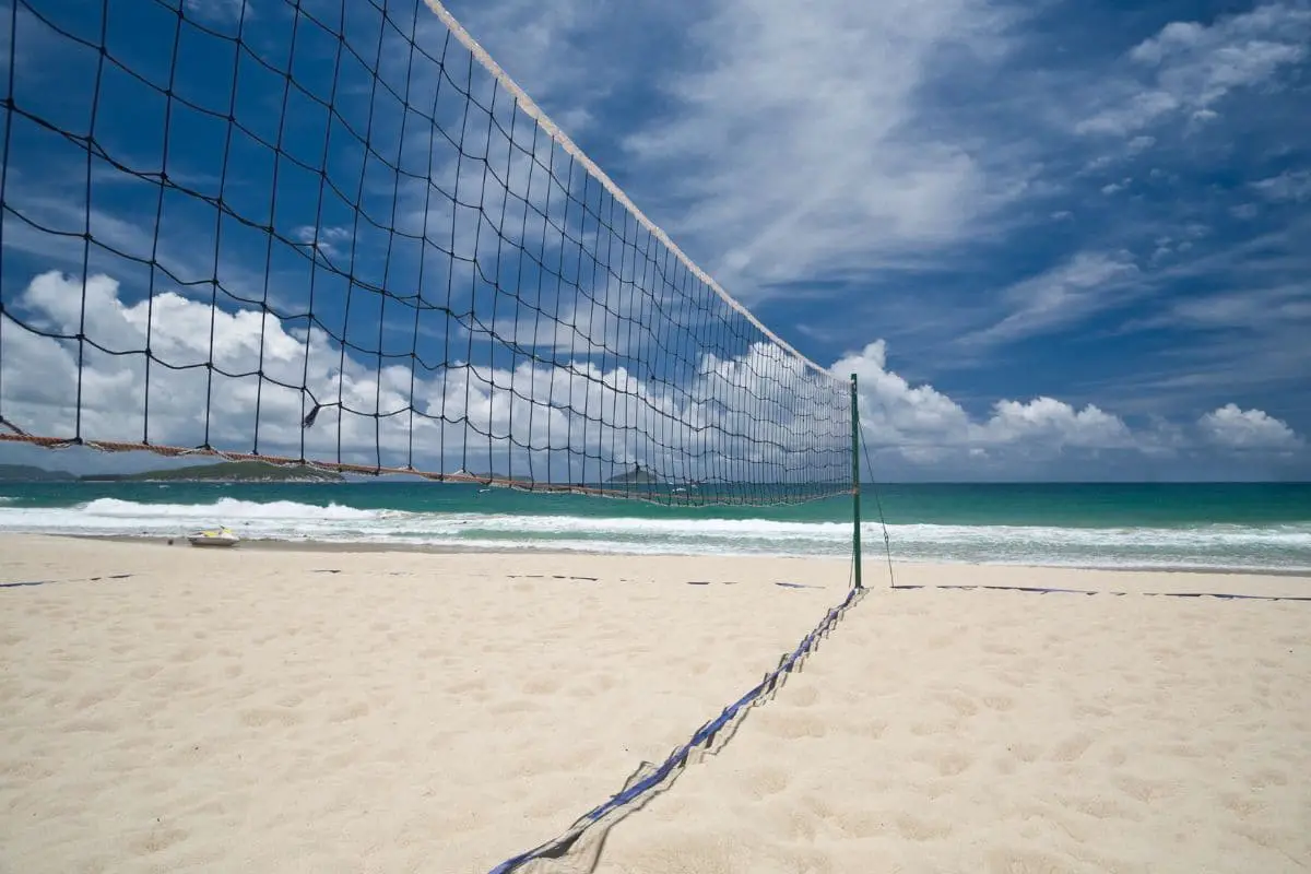 beach net on sand