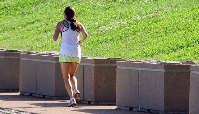 woman jogging